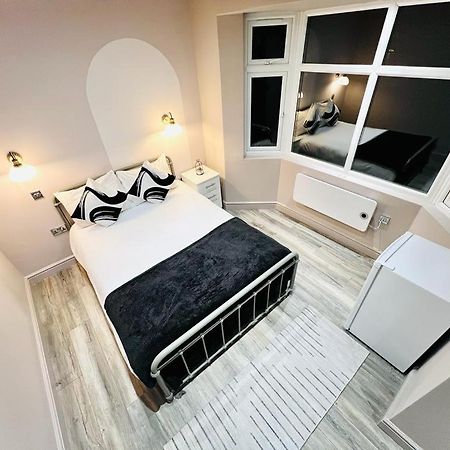 London Crescent House Top Location Ensuites Rooms Great Value Dış mekan fotoğraf